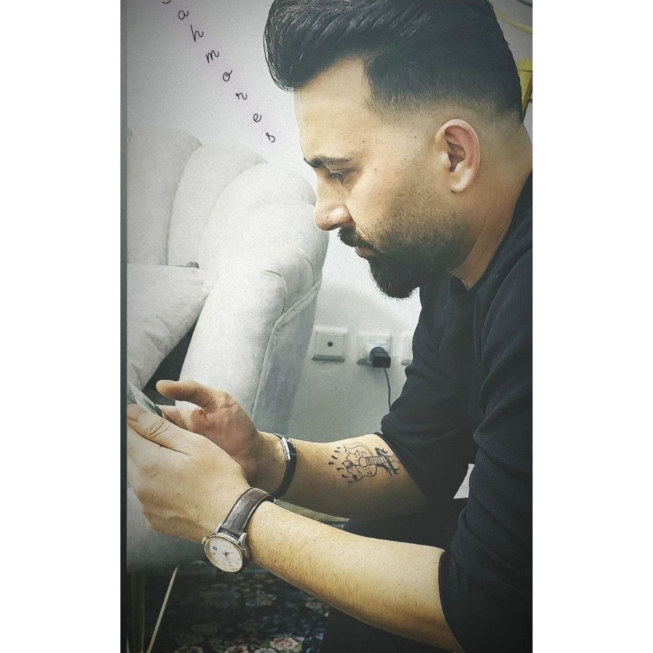 طهمورث - سنگسار